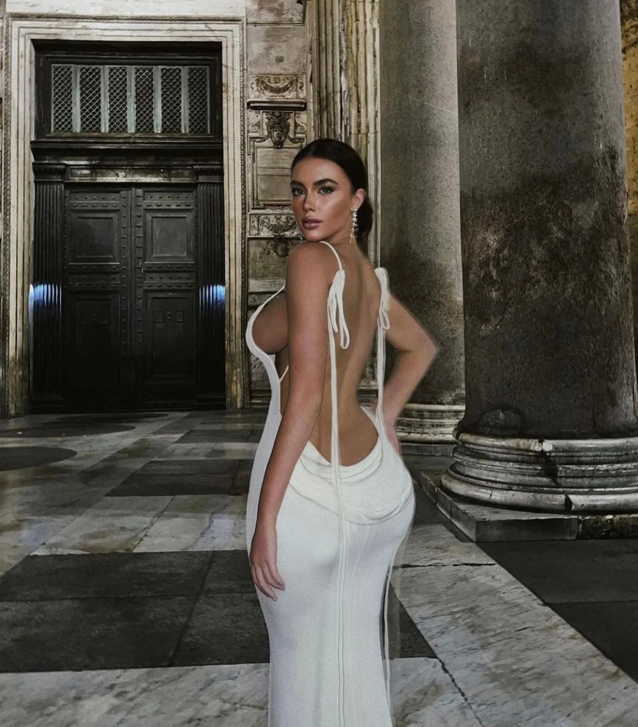 Givancci | Backless